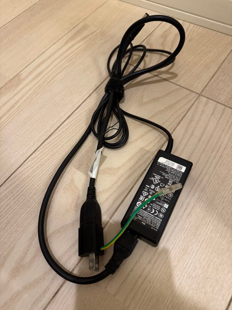 DELL P2316T タッチパネル　モニター 本体　23インチ