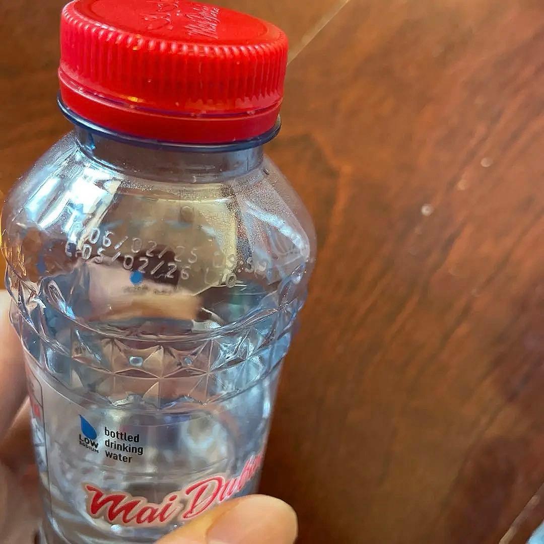 Mai Dubai ミネラルウォーター 18他2本➕おまけ台湾水2本