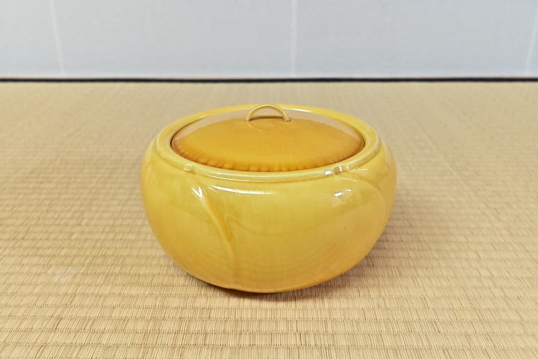 十三代横石嘉助　長崎三彩水指082