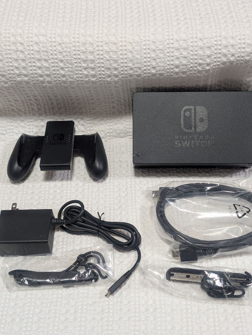 Nintendo Switch 本体 黒 完備品 箱付き 美品