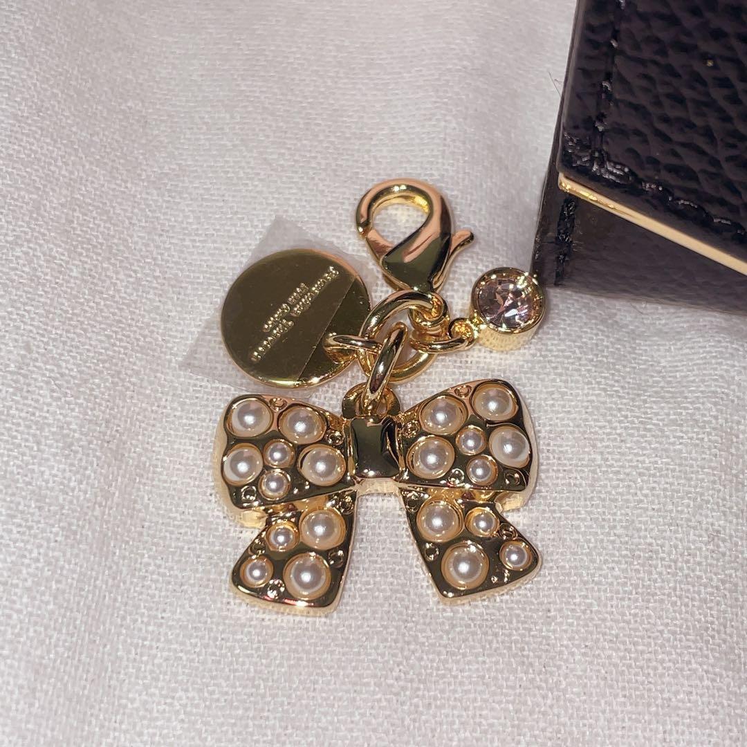 Samantha Thavasaサマンサタバサ ジュエルバー折財布チャーム付き