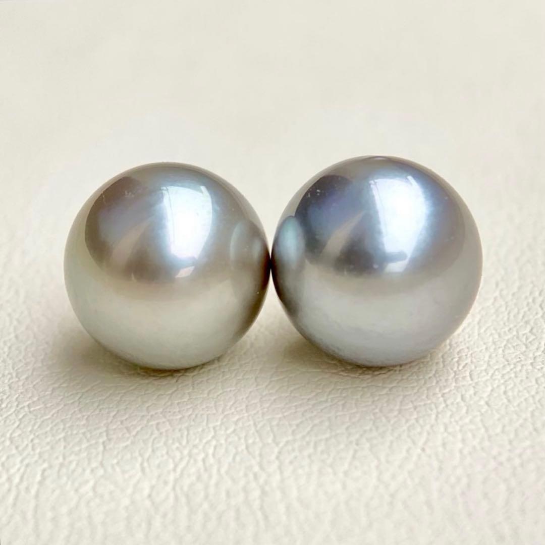 本真珠南洋黒蝶真珠　グレー系10.1㍉s925直結ピアスBL911