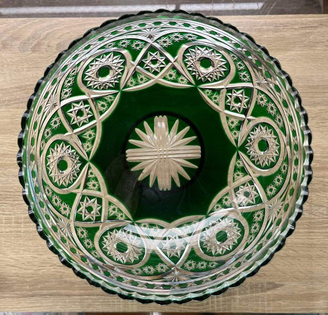 骨董　時代ガラス　緑色被せ　丸紋星切子　カットガラス　ガラス鉢　菓子器