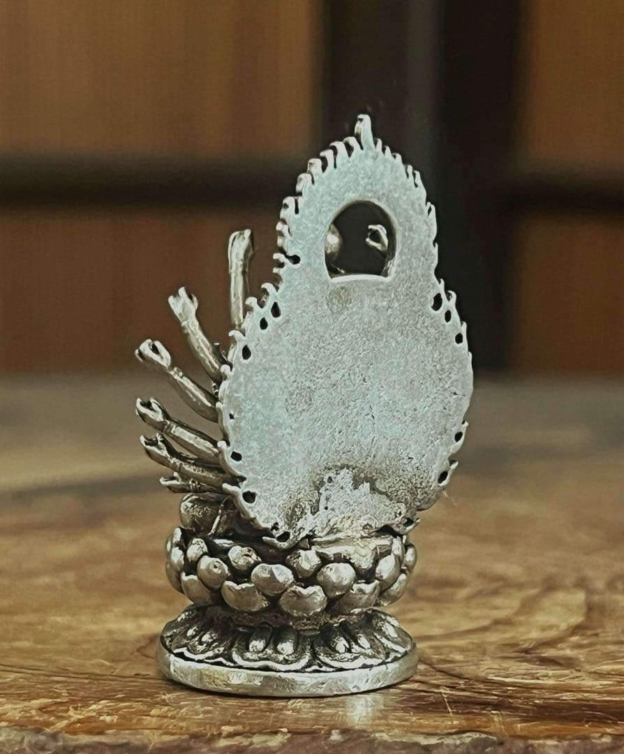 仏教美術 白銅 小型 細密細工 千手観音像 仏像 H4.5㎝