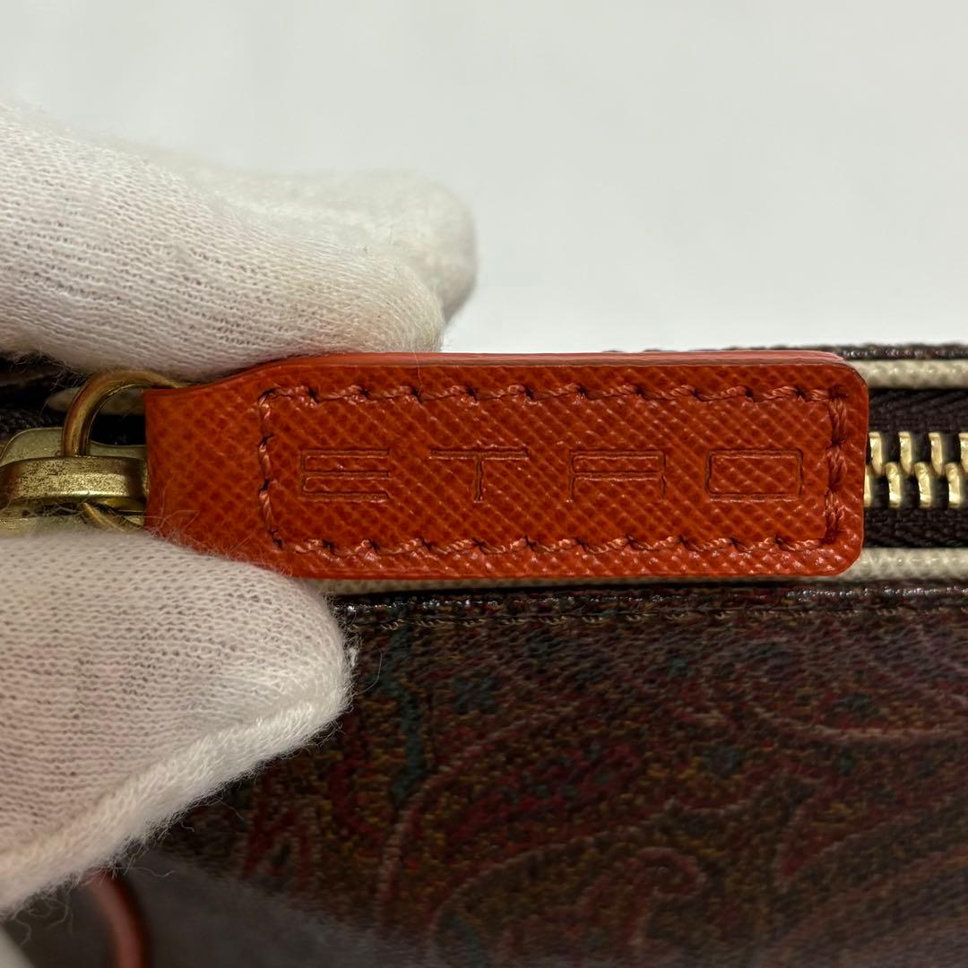 美品 エトロ ショルダーバッグ アクセサリーポーチ　ペイズリー柄 PVC レザー