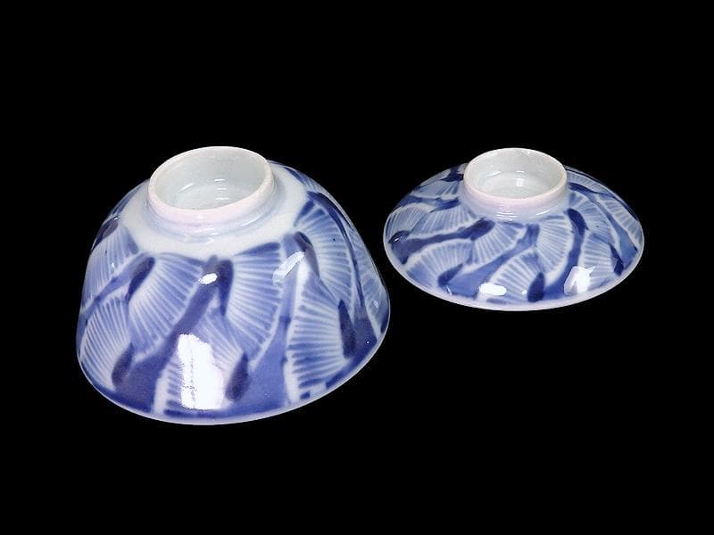 古伊万里　染付　花びら文様の図　小振蓋茶碗　２客　E877AS-fbss