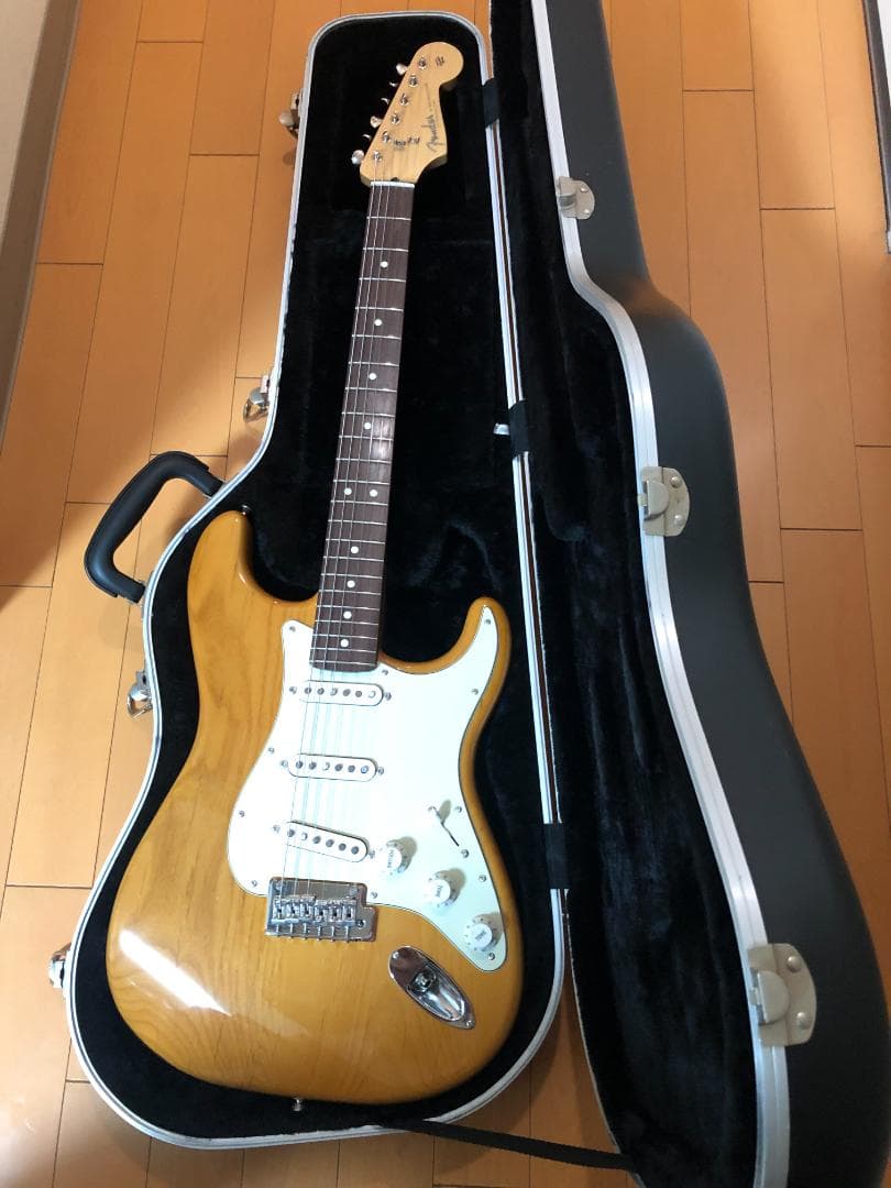 ギター Fender Japan Hybrid II Stratocaster