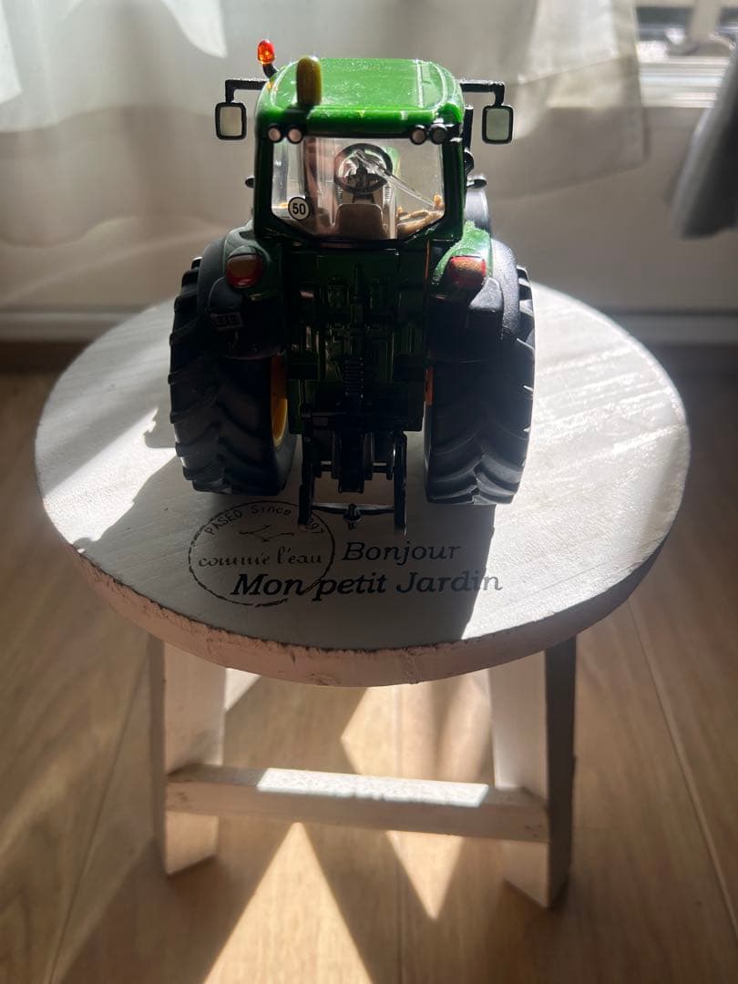 ジョンディア　JOHN DEERE トラクター　1/32 ミニカー　ジク　 牽引