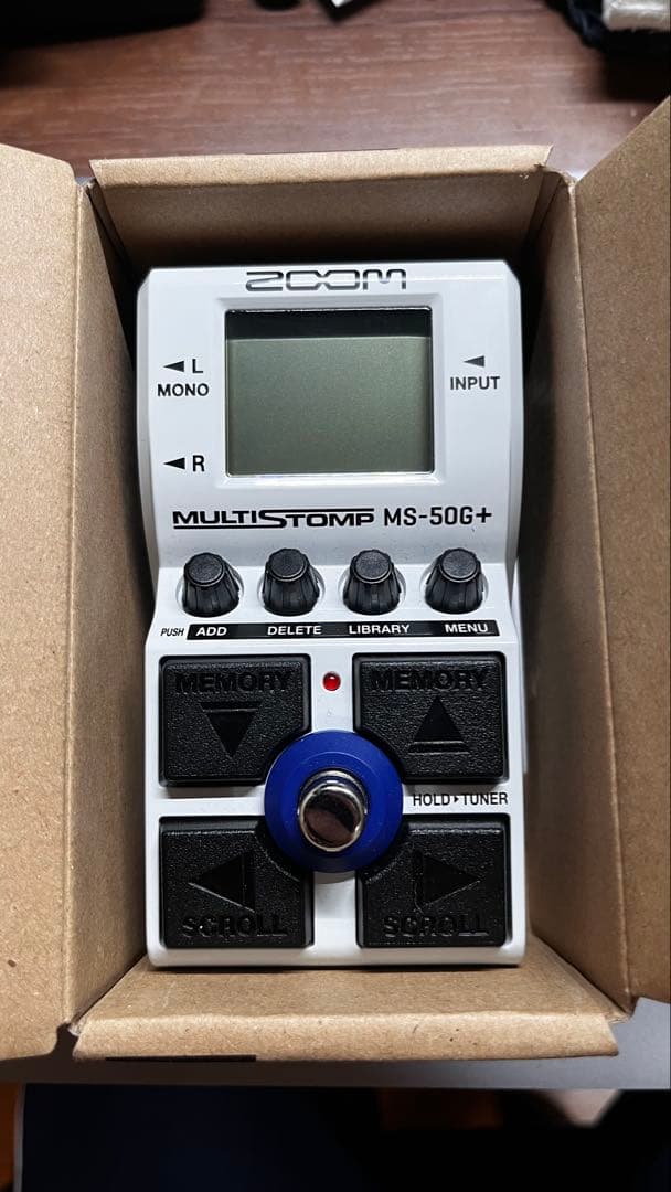 ZOOM MS-50G+ マルチエフェクター、ケーブル