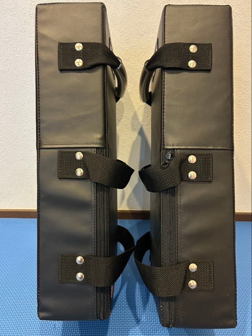 isami イサミ SD-400 カラーキックミット（2個セット）