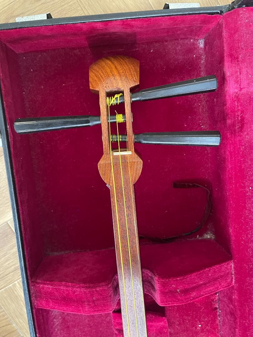 【中棹三味線 両犬皮 花梨 糸巻き調整済み】すぐ弾けます。動画あり 地唄三味線