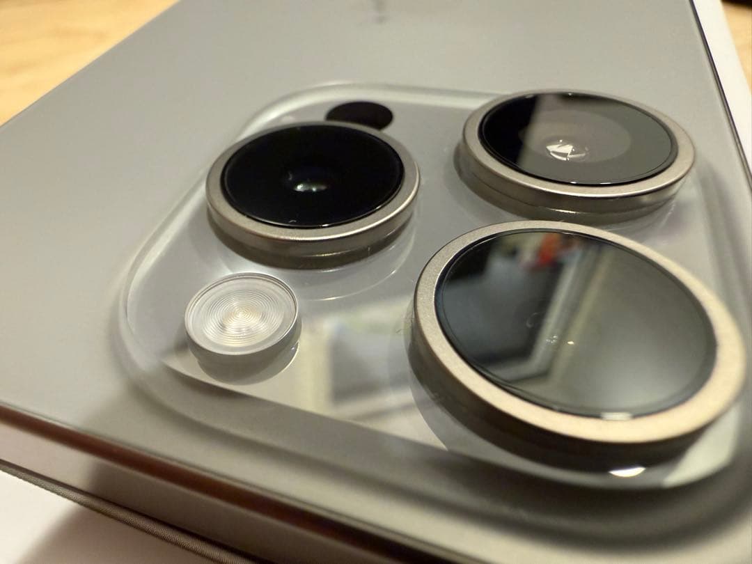 週末値下　iPhone 15 Pro ナチュラルチタニウム128GB 美品