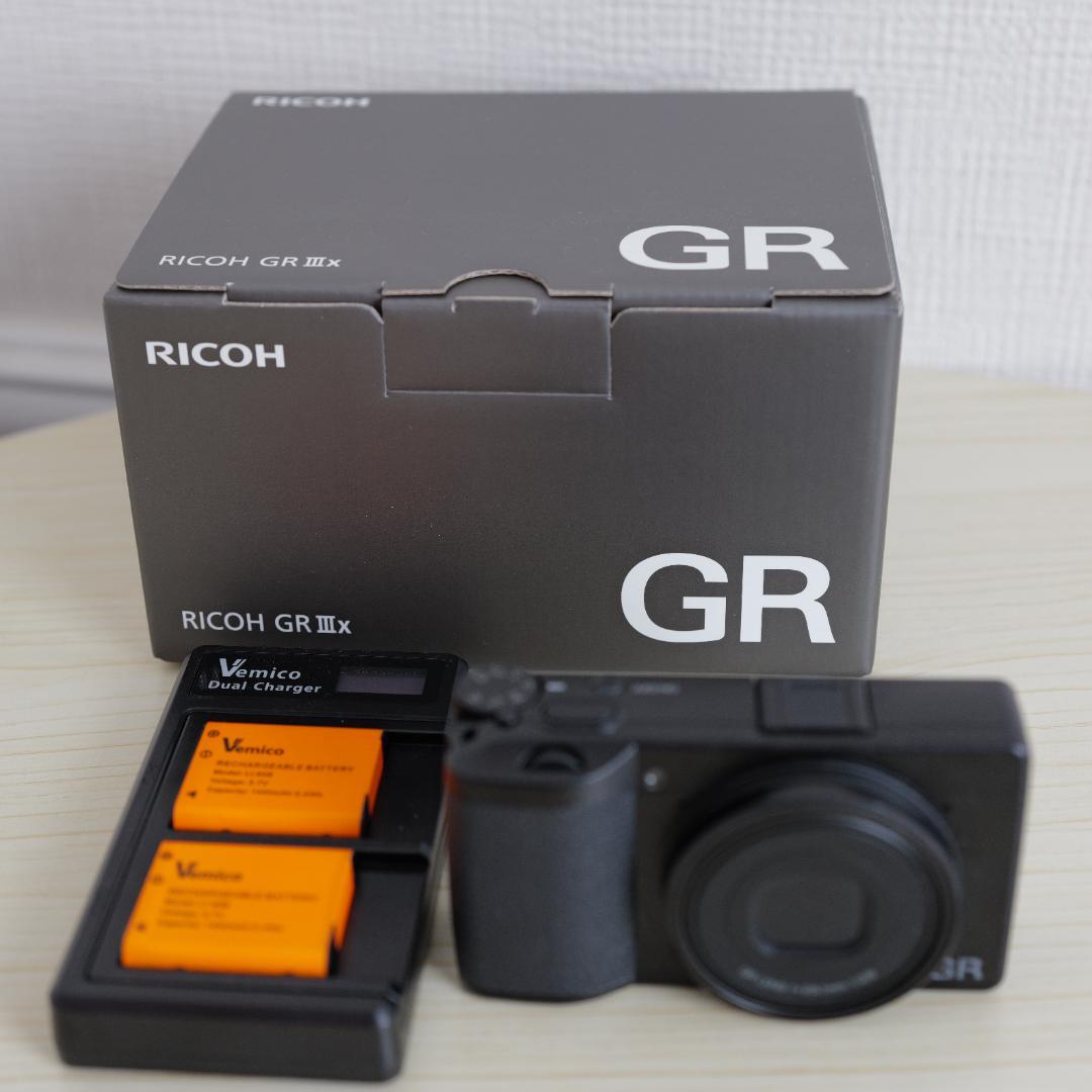RICOH GR IIIx 本体 デュアルチャージャー付き