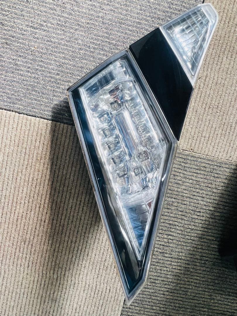 ヴェルファイア　20系 ANH20 純正テールランプ