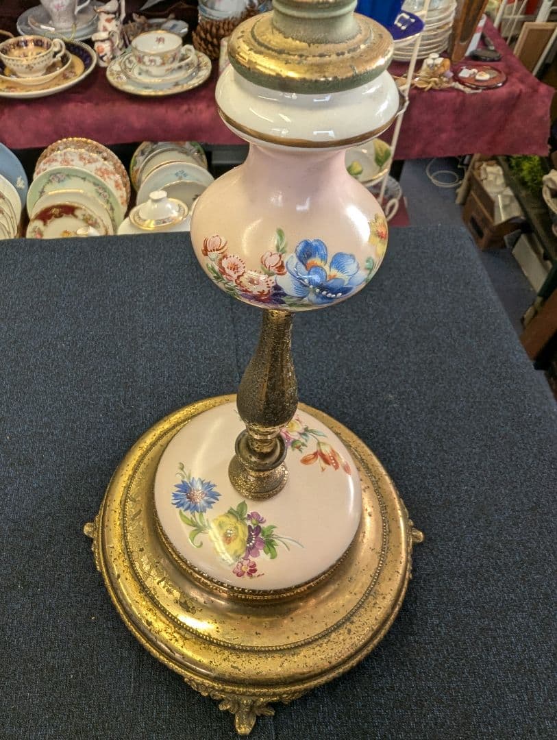 kazue　イタリー製　ヴィンテージ　スタンド式　灰皿　 花柄　ロココ調