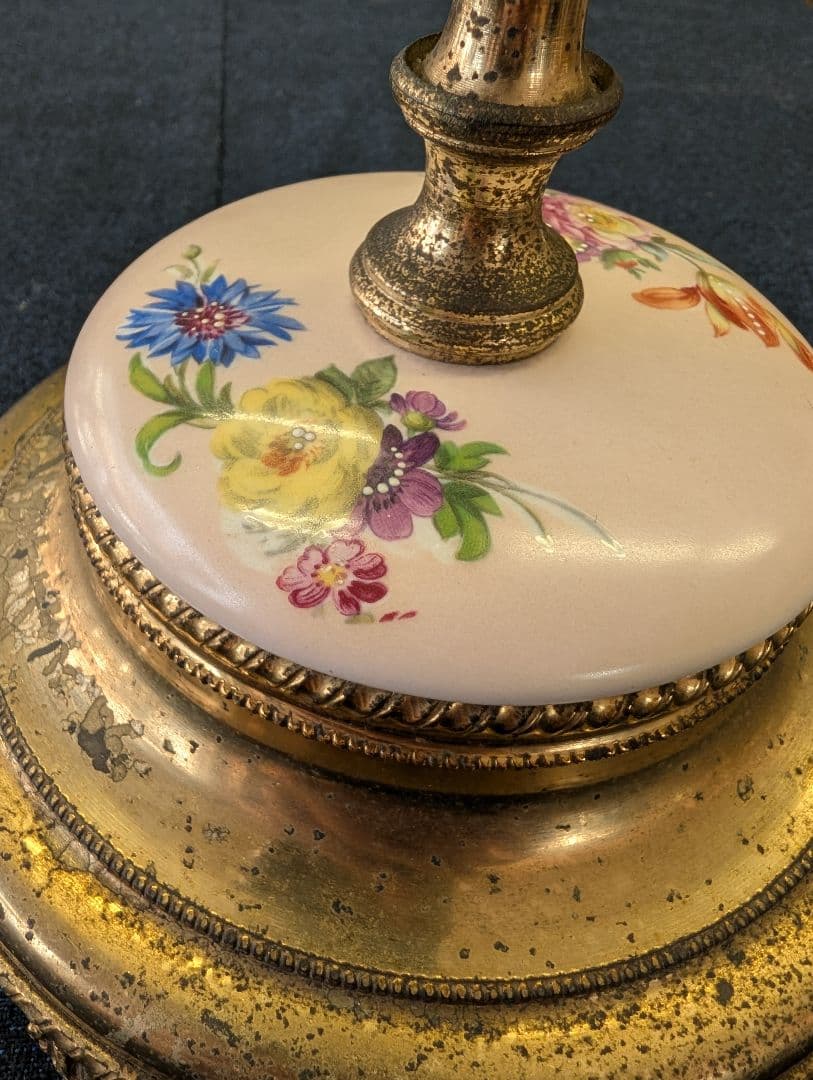 kazue　イタリー製　ヴィンテージ　スタンド式　灰皿　 花柄　ロココ調