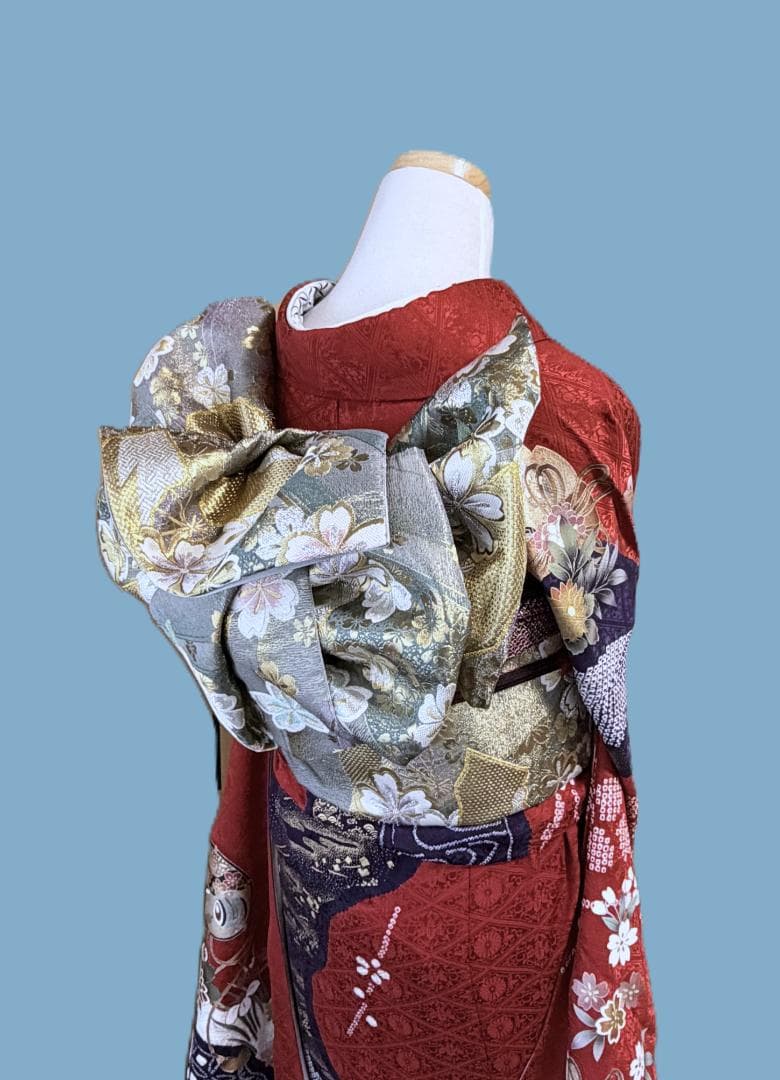 振袖１　御所車に絞り柄振袖と帯のセット　やまと　赤・紺　身丈１６５裄６９