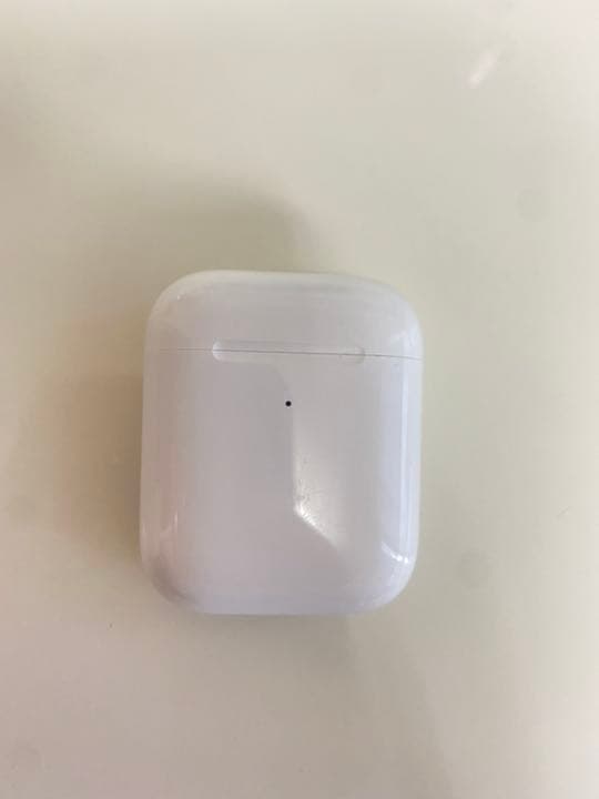 AirPods 右耳、充電ケース、箱