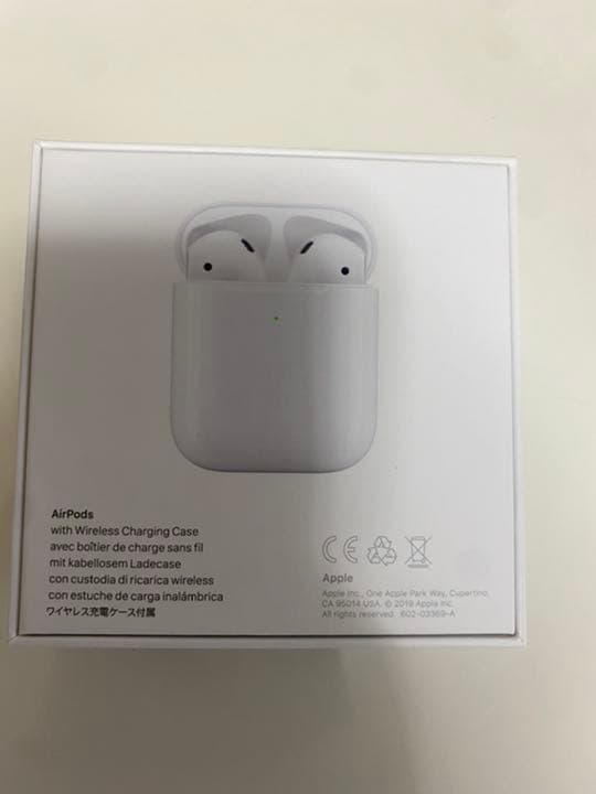 AirPods 右耳、充電ケース、箱