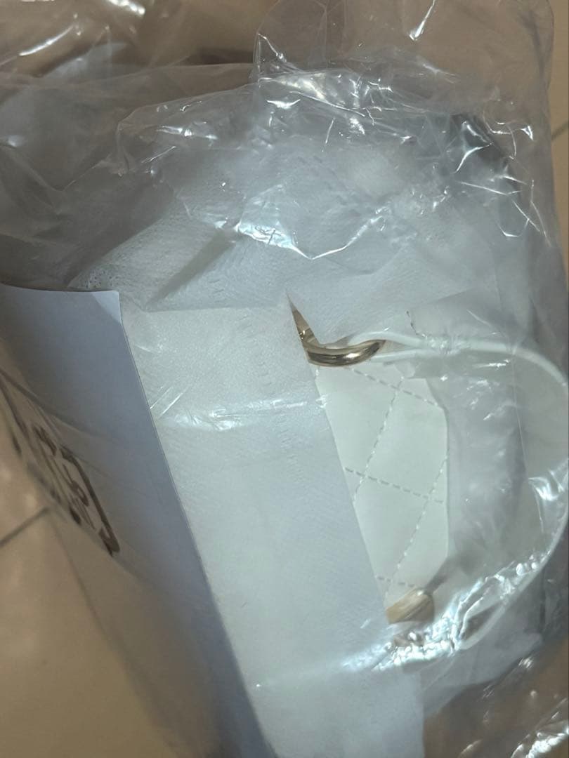 Darich ダーリッチ　【ゴールドパーツ】キルティングスクエアミニバッグ 白