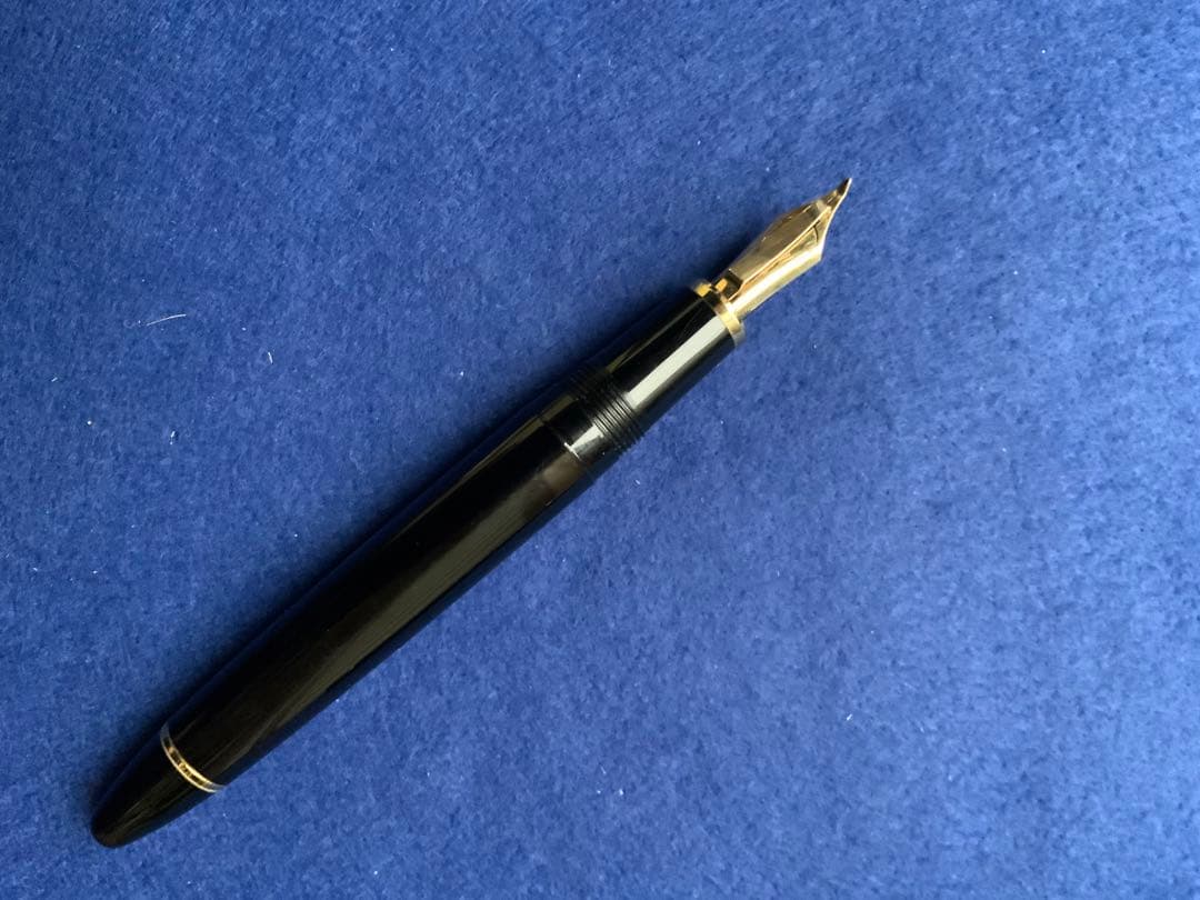 万年筆　セーラー筆でまんねん長刀エンペラー