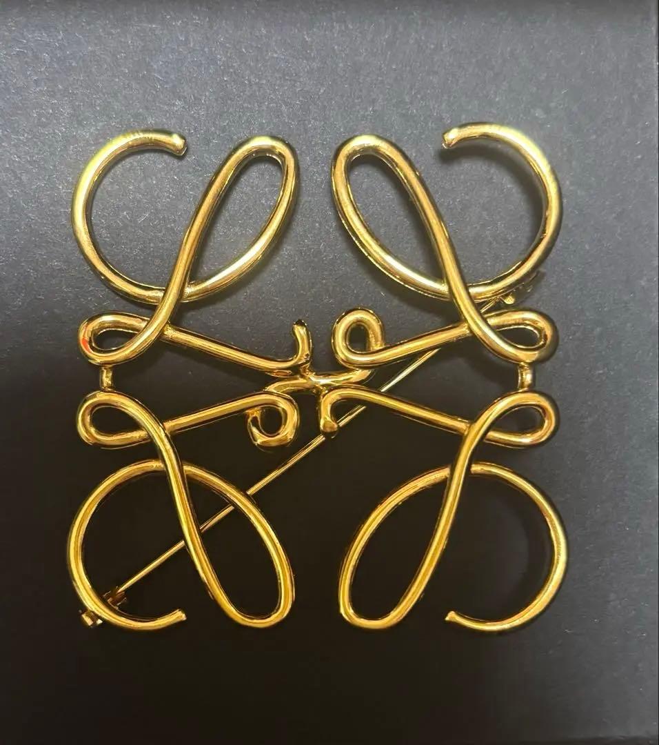 【1度使用】LOEWE ゴールド リボンブローチ