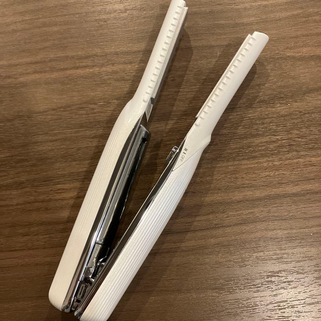 Refa リファ　フィンガーアイロン ホワイト　【充電コードあり】