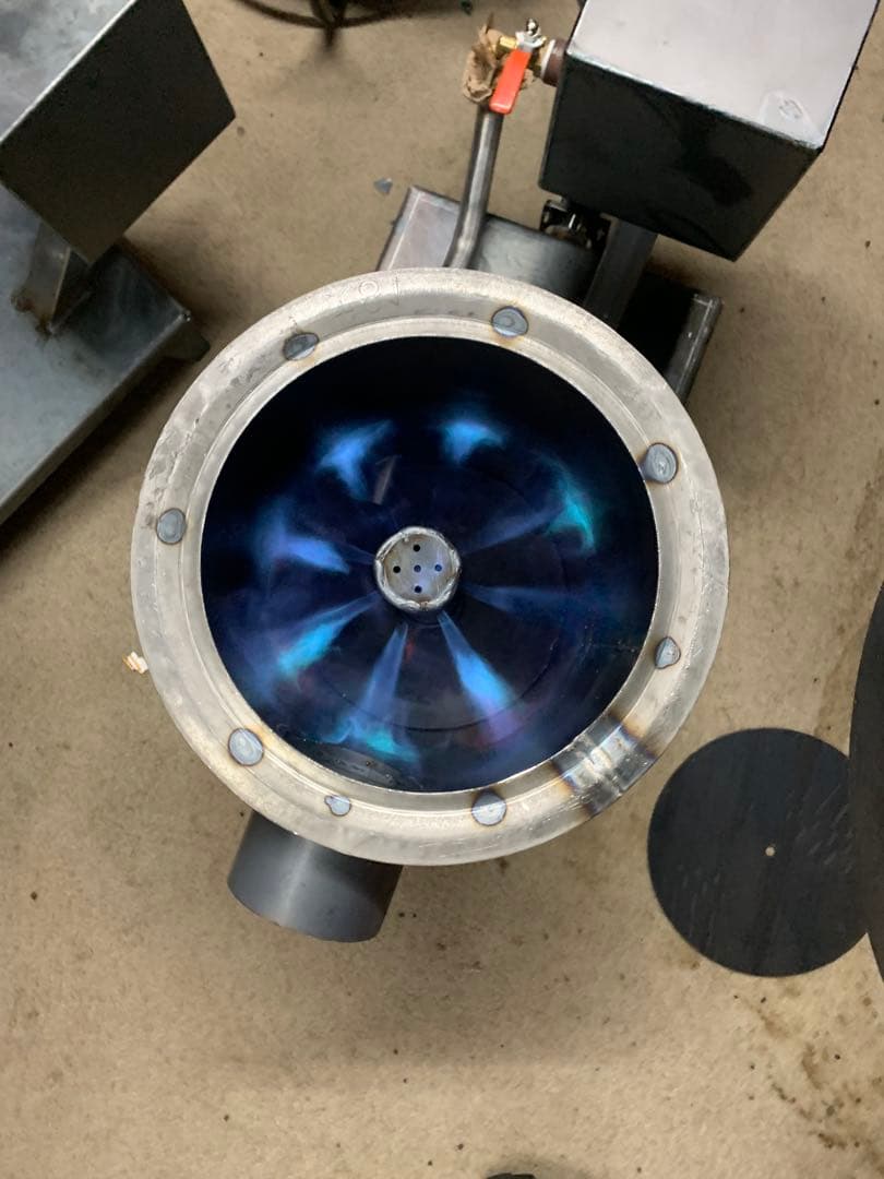 廃油ストーブ 煙突アダプタ付き80mm、100mm,106mm煙突使えます。