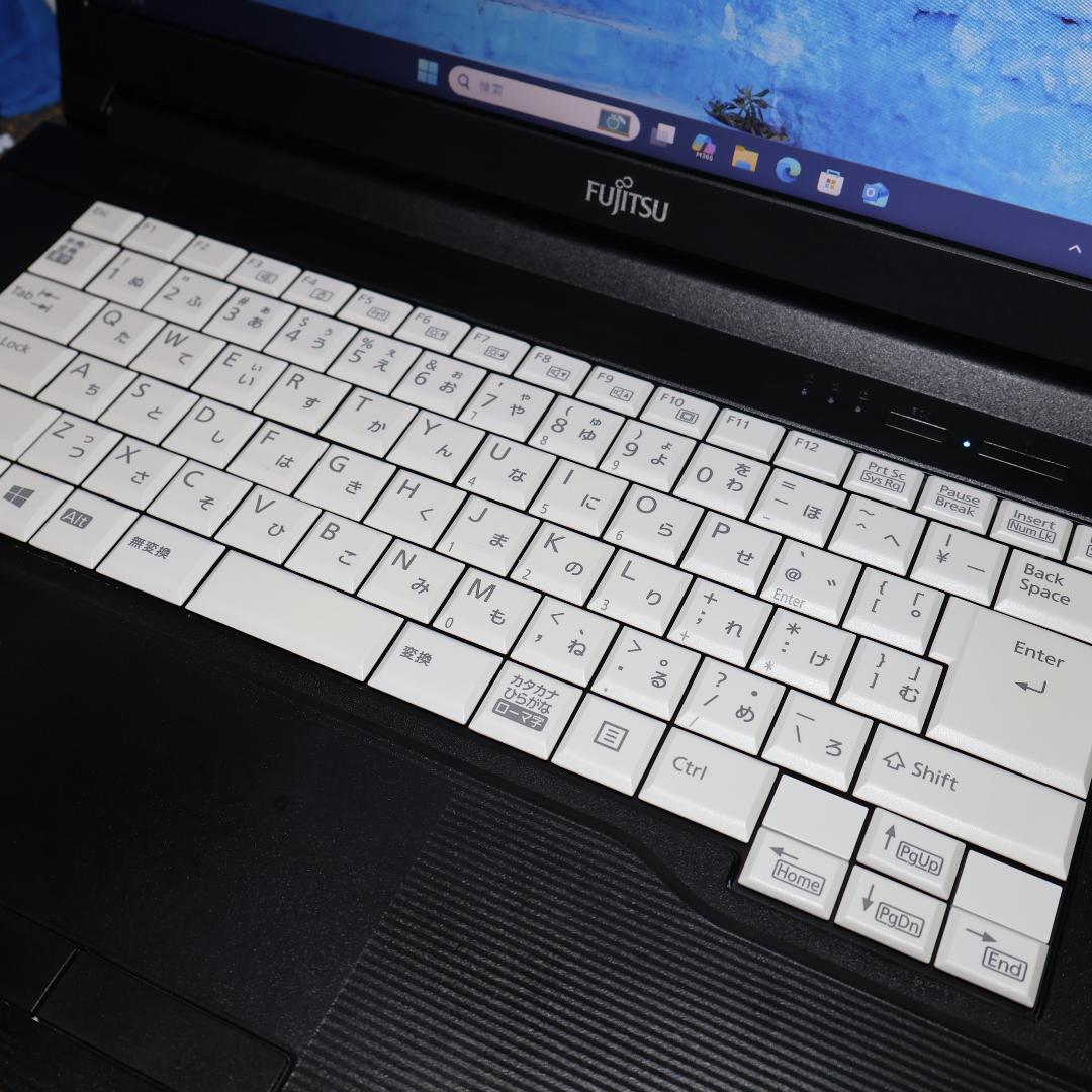 特価！Win11公式対応8世代i3/メモリ8/SSD512G/DVDマルチ/無線