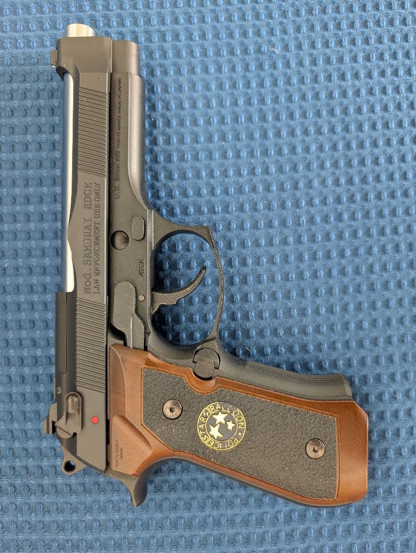 東京マルイ バイオハザード SAMURAI EDGE 予備マガジン付きガスブロ