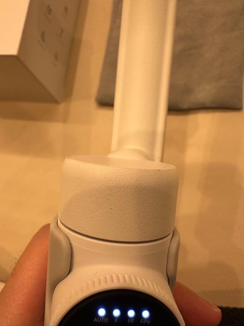 Insta360 Flow スマートフォンスタビライザー　ジンバル