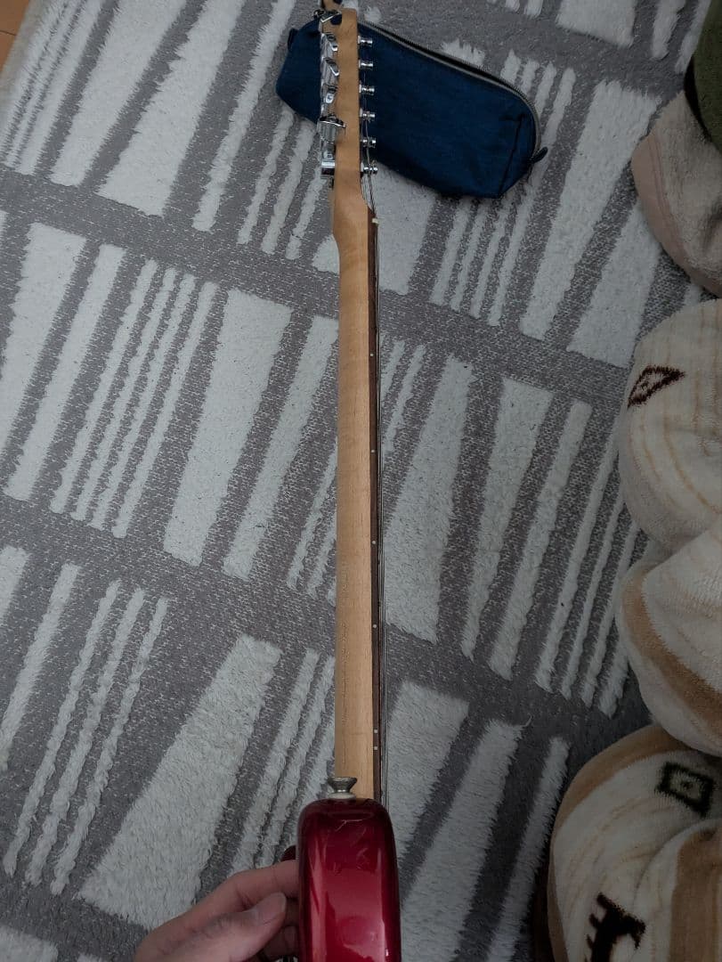 Mavis メイビス エレキギター ストラトタイプ 赤 石橋楽器・ソフトケース