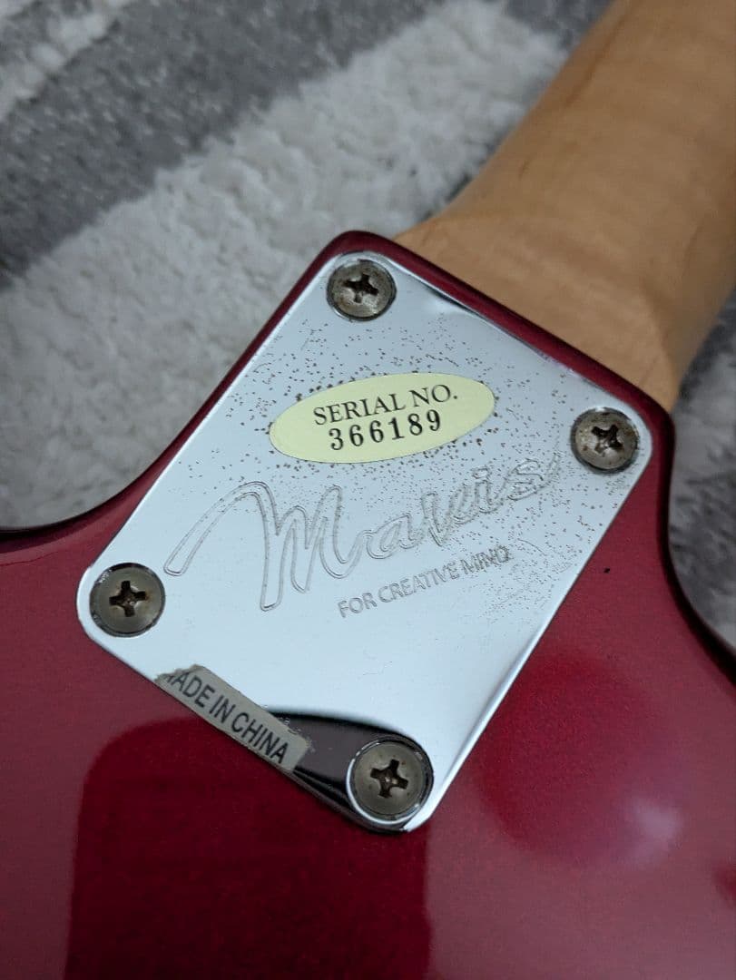 Mavis メイビス エレキギター ストラトタイプ 赤 石橋楽器・ソフトケース