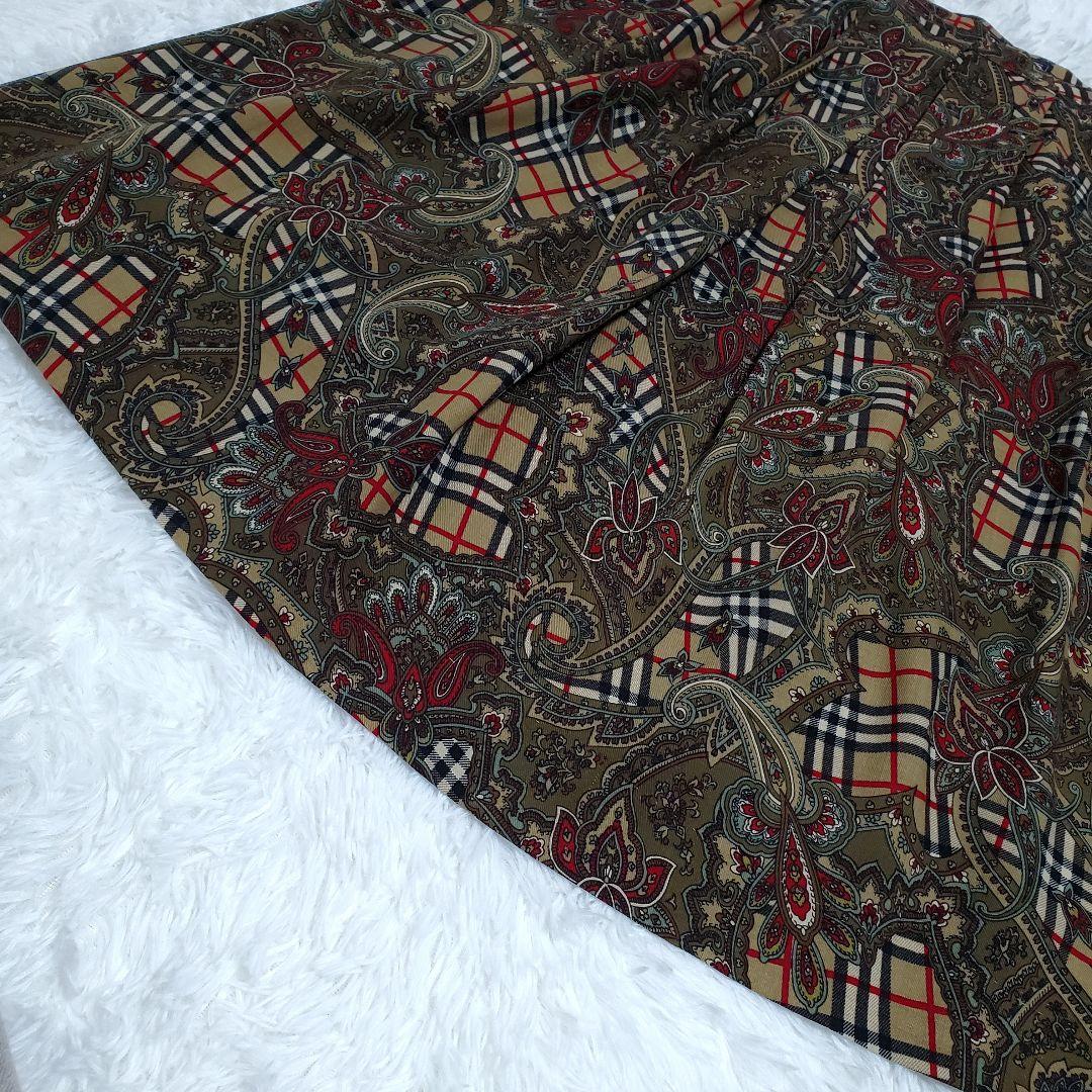 美品希少✨BURBERRY　総柄　スカート　ノバチェック　ペイズリー