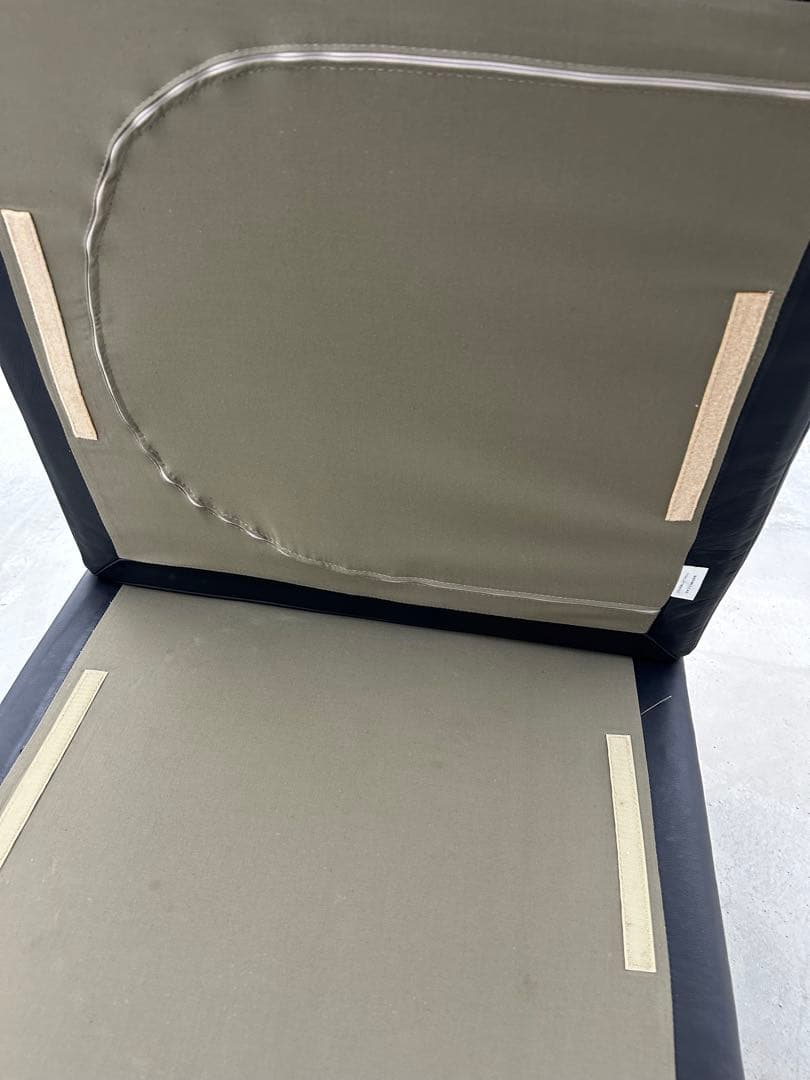 HUKLA フクラ　オットマン　レザー　ソファー 本革