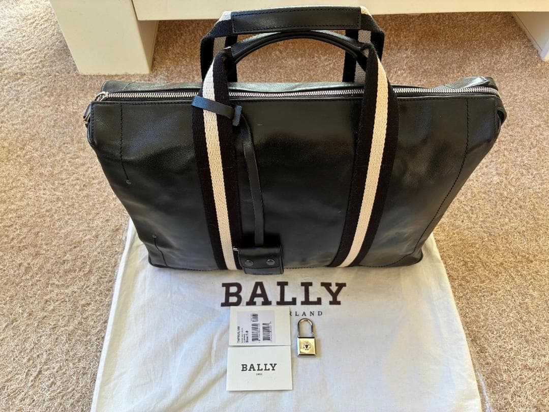 未使用　正規品　BALLY ビジネスバッグ　TAPRUS　本革　ブリーフケース