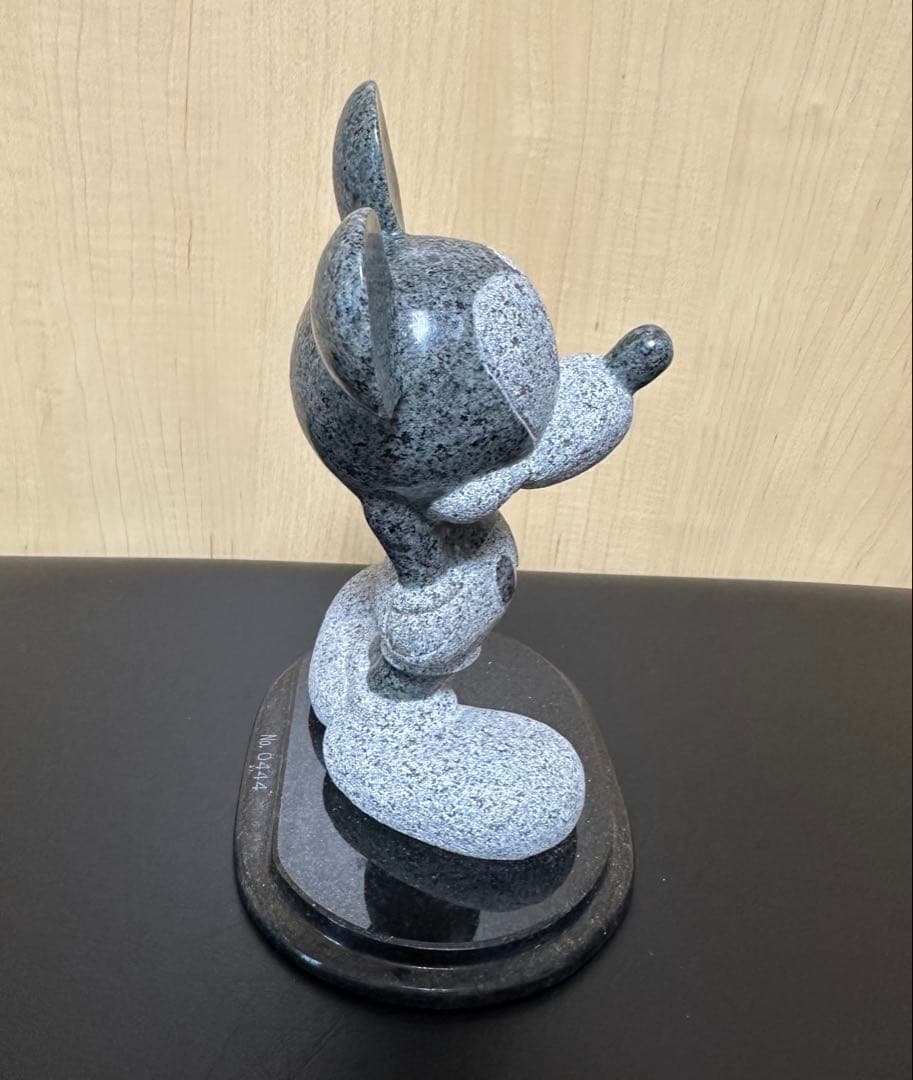 激レア！　ミッキーマウス 石製立像 No.0444