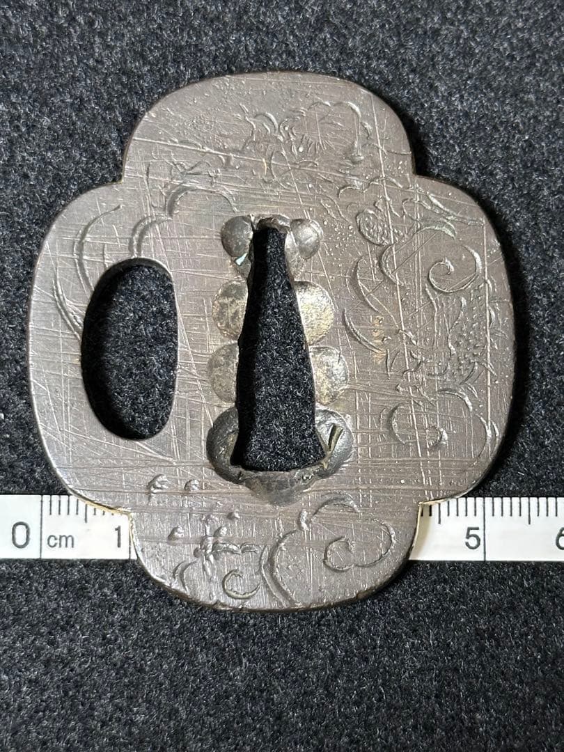 古美術　時代　雲龍文彫刀鍔　古刀剣装具　時代物 小鍔　9①