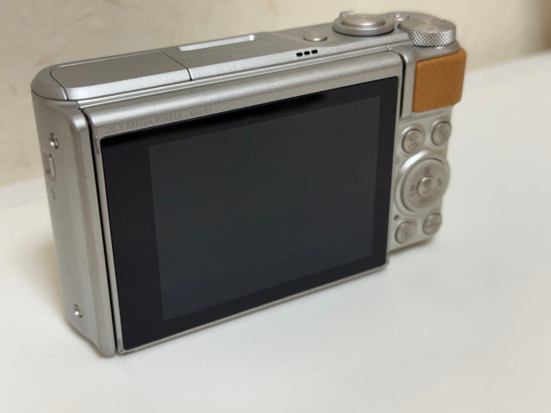デジタルカメラCanon SX740 HS シルバー 40倍光学ズーム