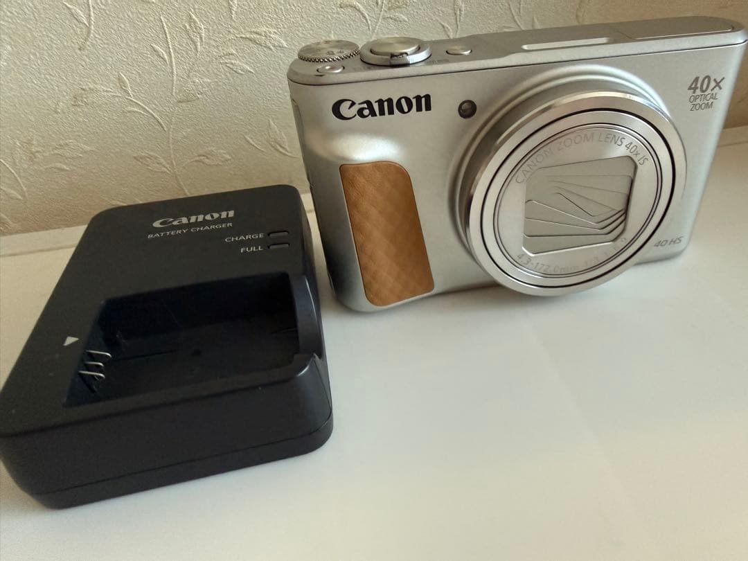 デジタルカメラCanon SX740 HS シルバー 40倍光学ズーム