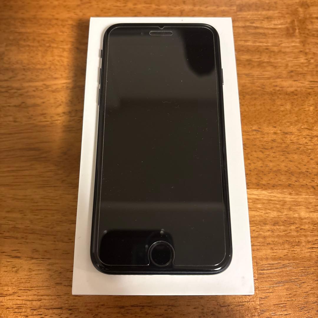 iPhone SE (第三世代) ミッドナイト 128GB 89%