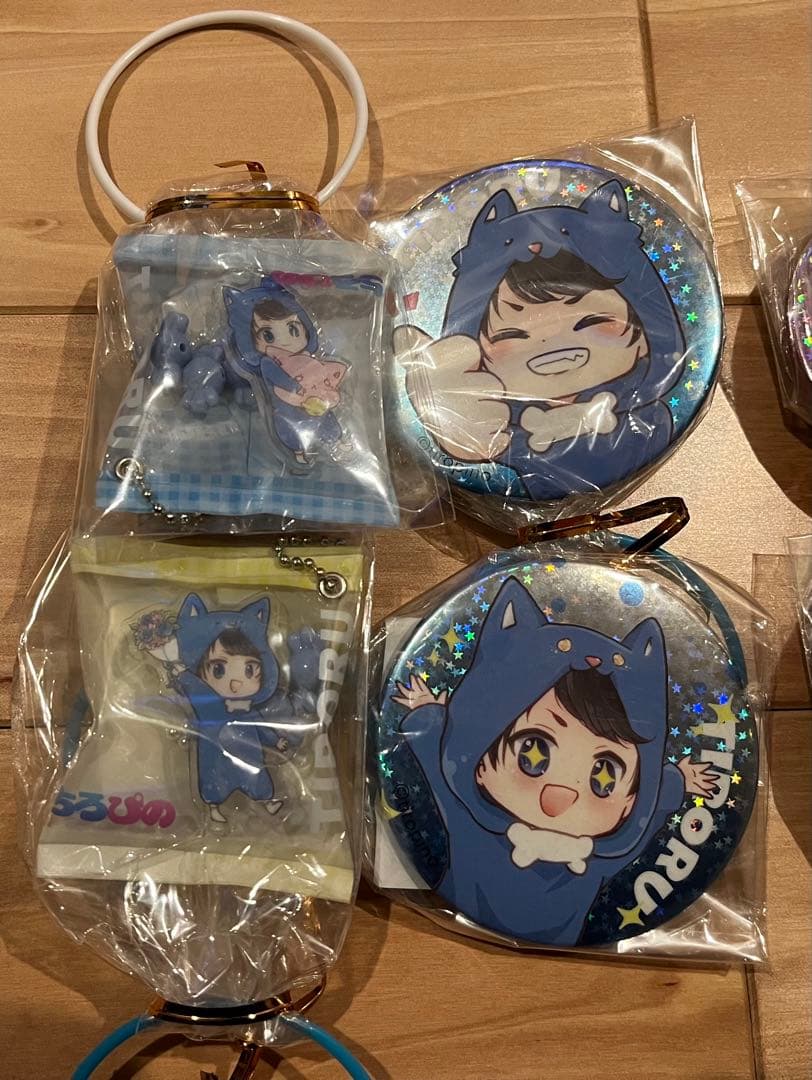 ちろぴの　GIGO限定　ホログラム缶バッジ　お菓子チャーム