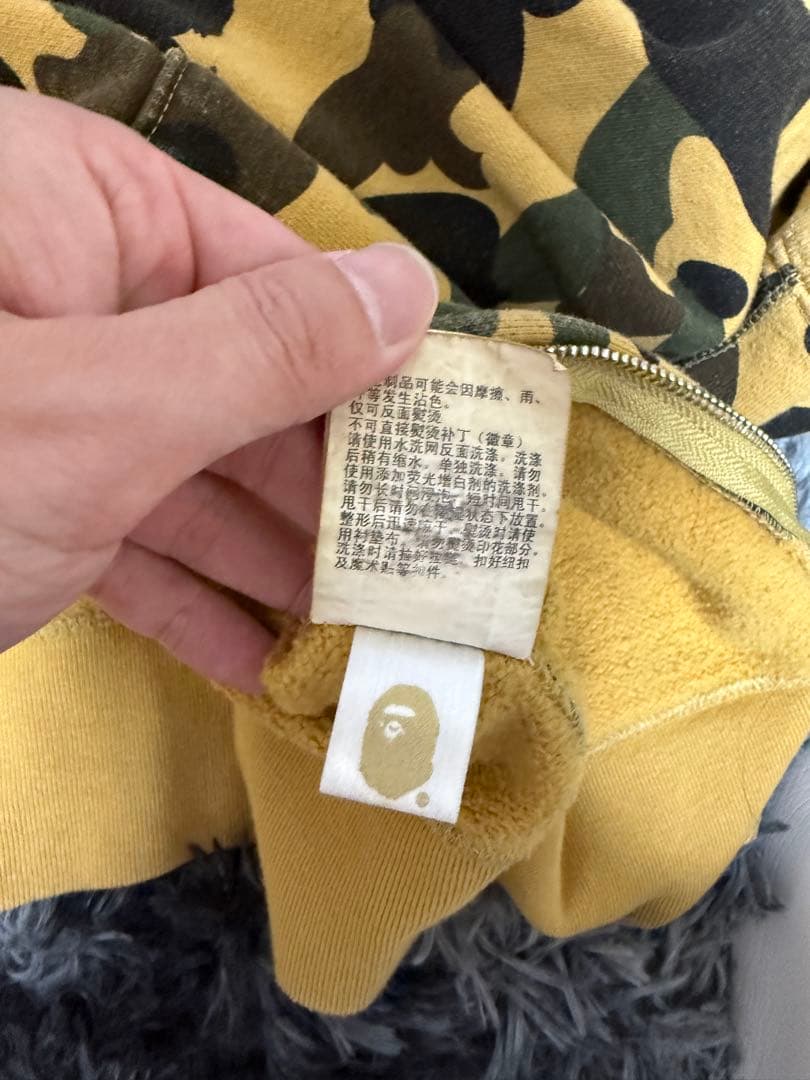 ベイシング エイプ APE シャーク ジップ パーカー カモ柄 迷彩 イエロー