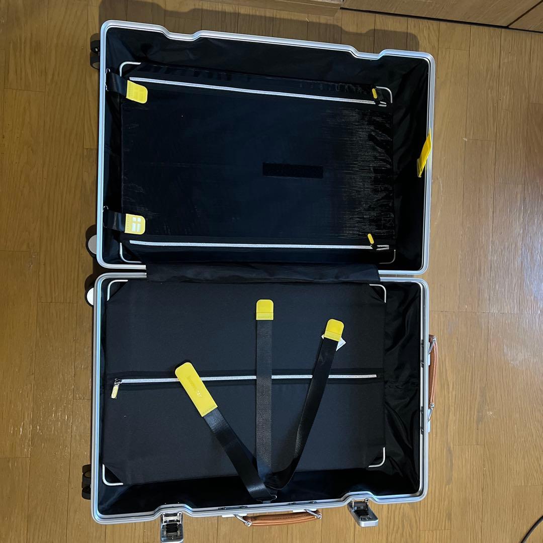 innovator アルミニウムキャリーケース 本革