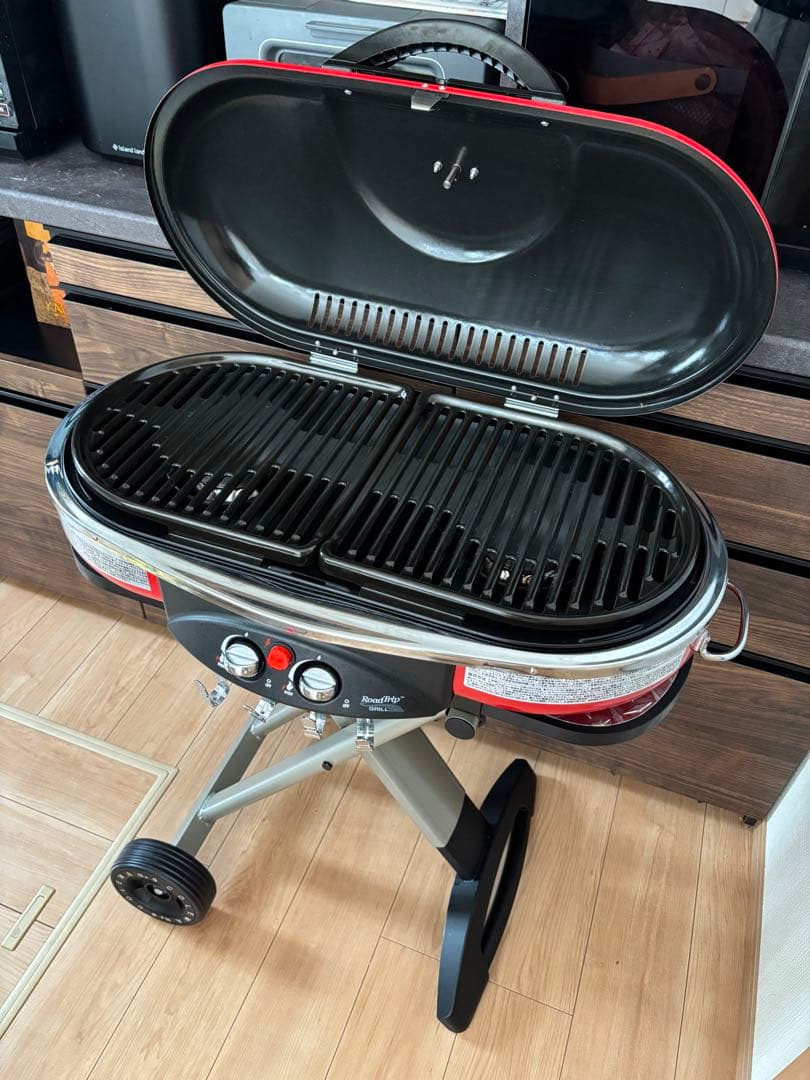コールマン　BBQ バーベキュー グリル コンロ　ロードトリップグリル　送料込み