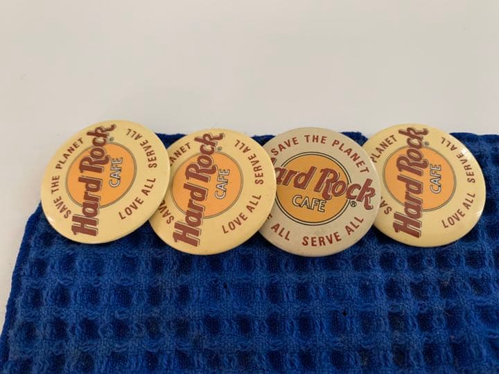 ハードロックカフェ バッヂ ビンテージ 13個キーホルダー 1個 セット