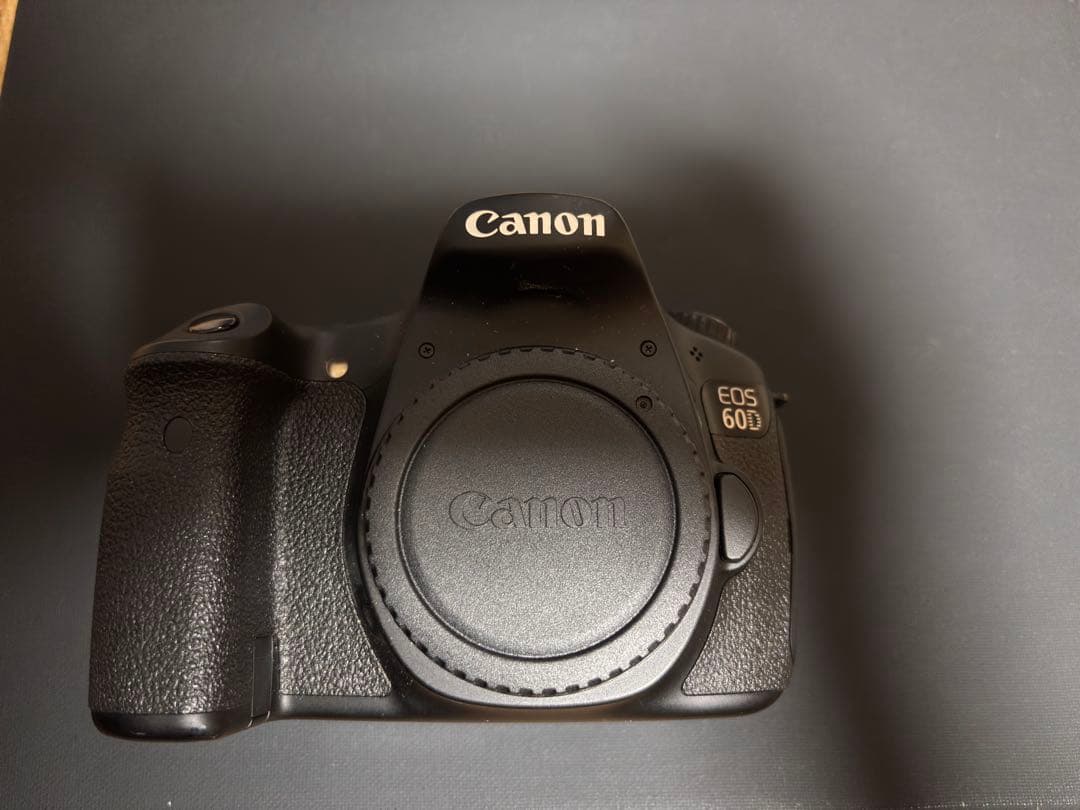 Canon EOS 60D ボディ　一眼レフ　12/27まで