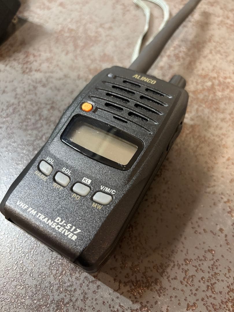 値下げしました！ALINCO DJ-S17トランシーバー
