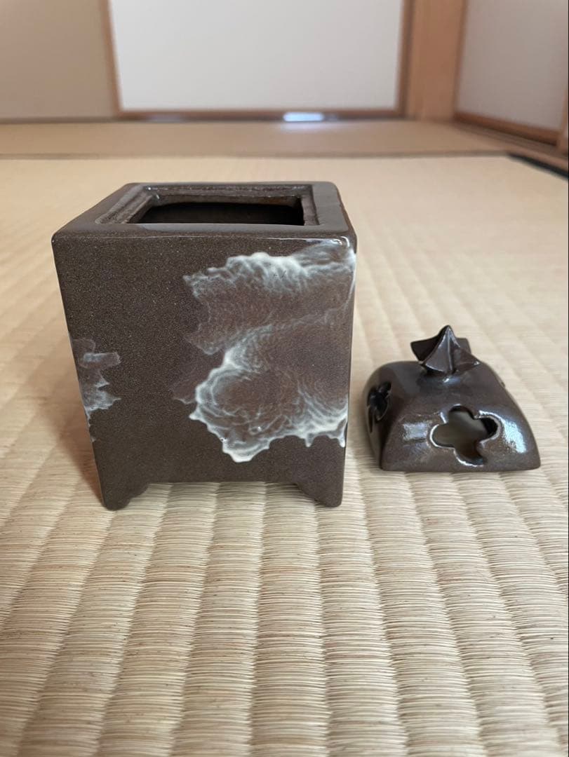 横石臥牛　　長崎県無形文化財 現川焼　　　 香炉　 未使用品