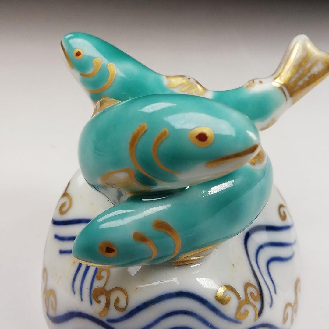 Ｔ７９４　蓋置　『色絵　鮎』『高野昭阿弥 造』　共箱　茶道具